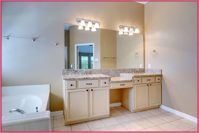 3917 Vernon Way, Fort Worth, TX 76244