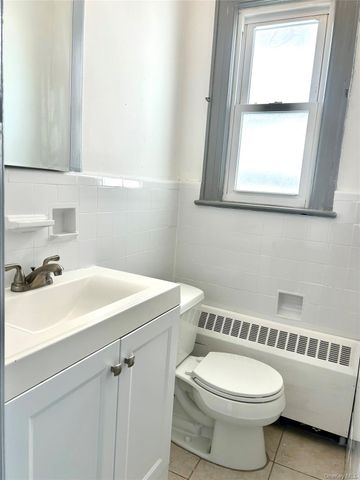 105 Mitchell Ave, Long Beach, NY 11561