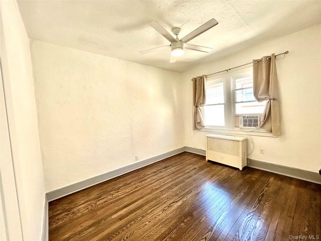 105 Mitchell Ave, Long Beach, NY 11561