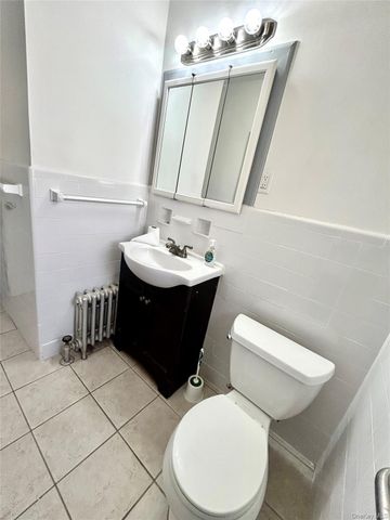 105 Mitchell Ave, Long Beach, NY 11561