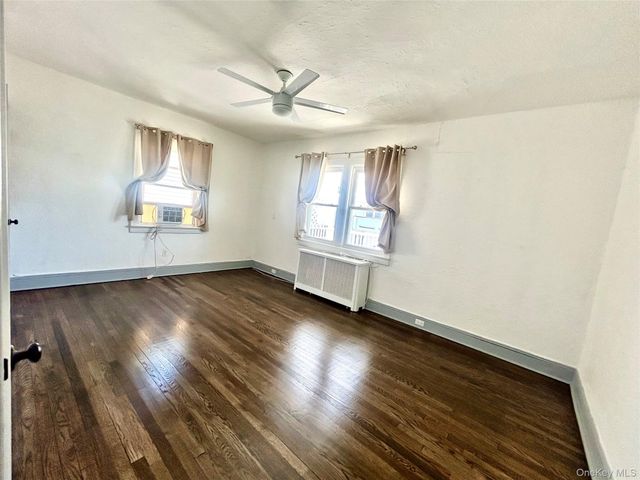105 Mitchell Ave, Long Beach, NY 11561