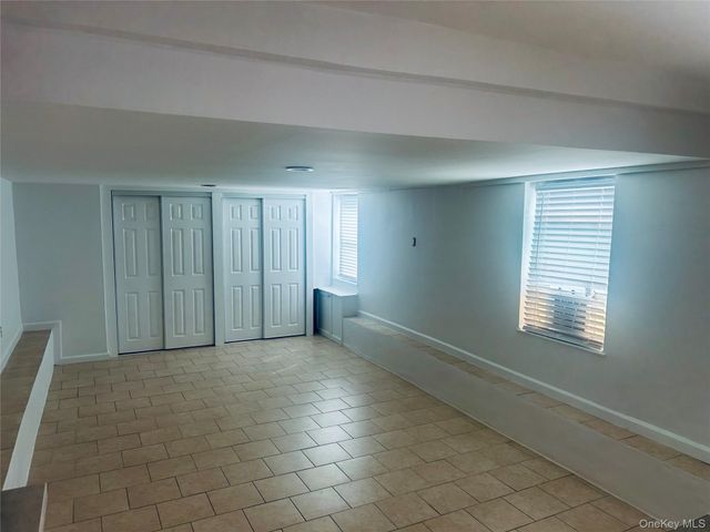 105 Mitchell Ave, Long Beach, NY 11561