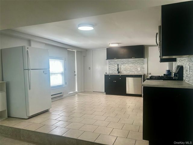 105 Mitchell Ave, Long Beach, NY 11561