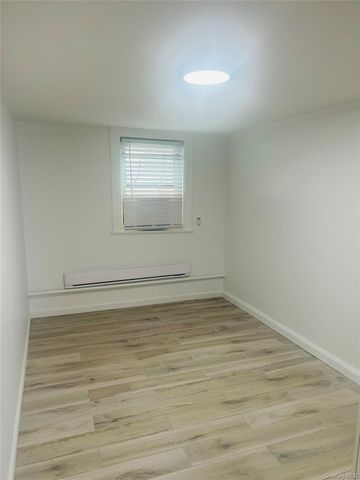 105 Mitchell Ave, Long Beach, NY 11561