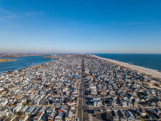 105 Mitchell Ave, Long Beach, NY 11561