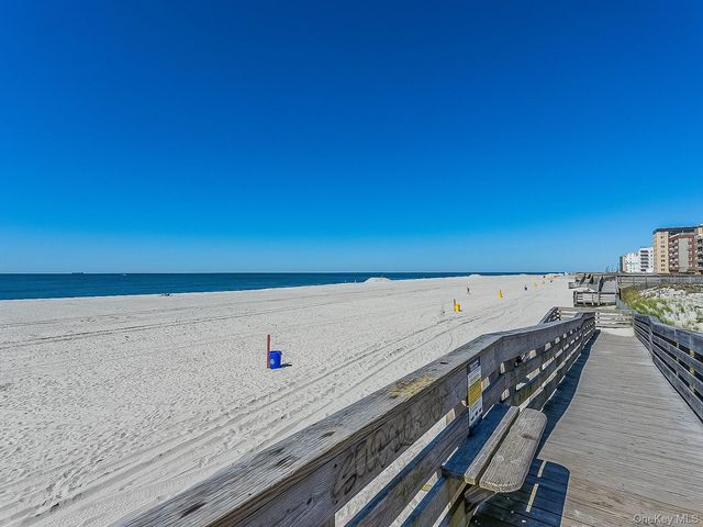 105 Mitchell Ave, Long Beach, NY 11561