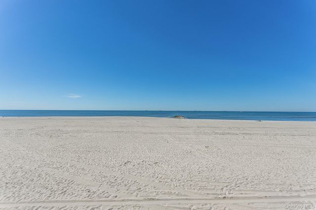 105 Mitchell Ave, Long Beach, NY 11561