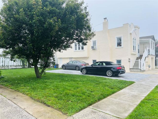 105 Mitchell Ave, Long Beach, NY 11561