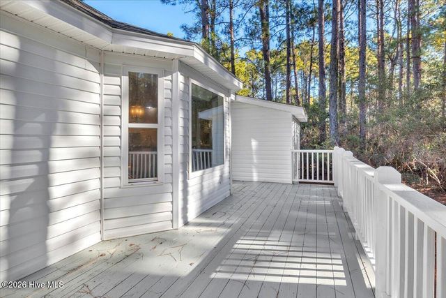 4071 Country Garden Lane, Southport, NC 28461