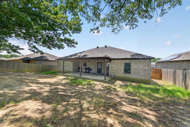 24 Aberdeen Drive, Cabot, AR 72023
