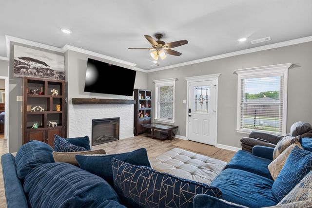 24 Aberdeen Drive, Cabot, AR 72023