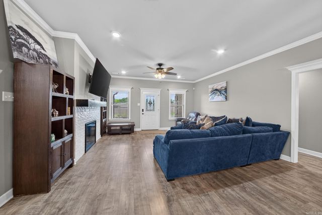 24 Aberdeen Drive, Cabot, AR 72023