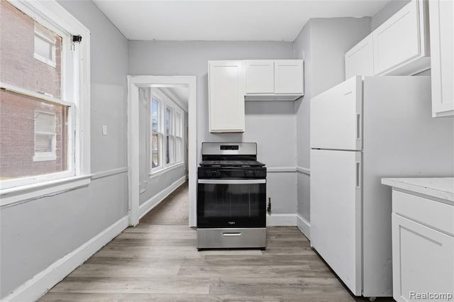 3290 Tuxedo Street, Detroit, MI 48206