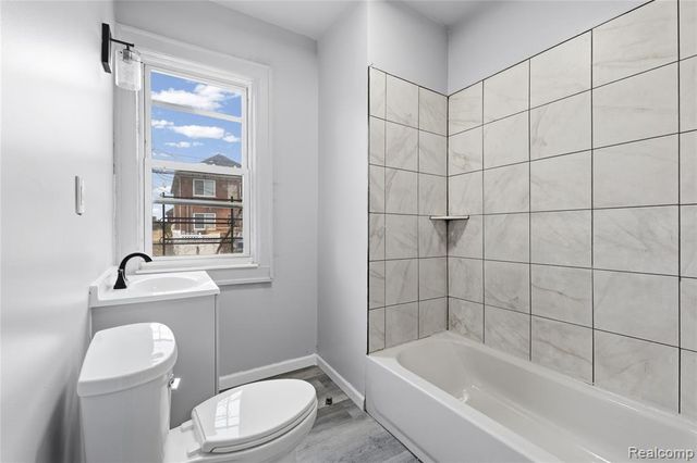 3290 Tuxedo Street, Detroit, MI 48206