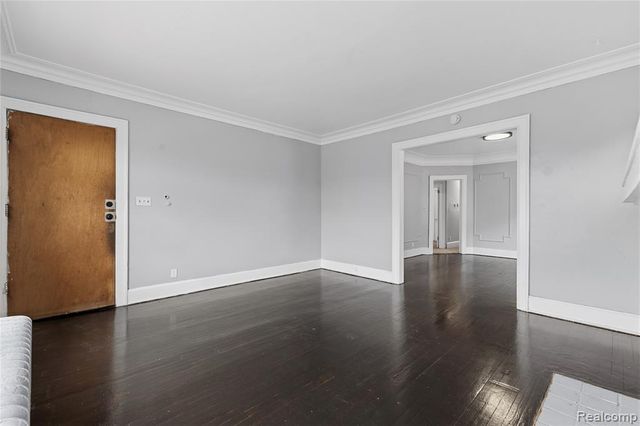 3290 Tuxedo Street, Detroit, MI 48206