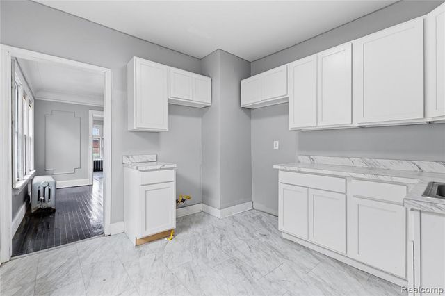 3290 Tuxedo Street, Detroit, MI 48206