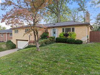 7636 Fort Henry Drive, St Louis, MO 63123