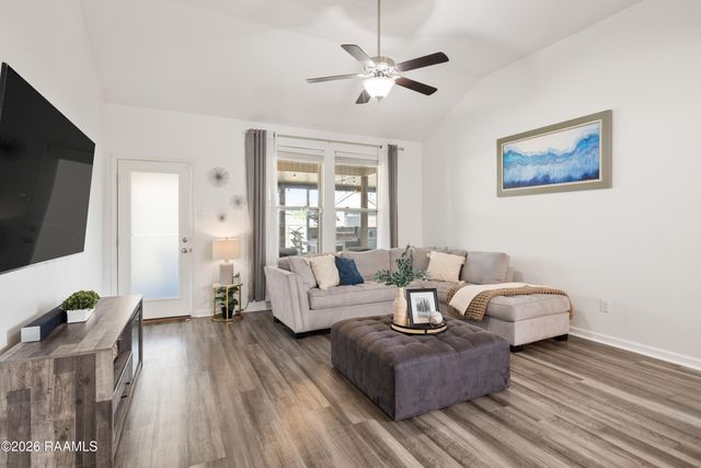 111 Bottes Avenue, Youngsville, LA 70592