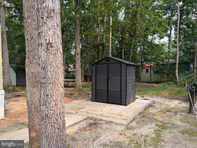 10 ASHWOOD DR, Pittsgrove, NJ 08318