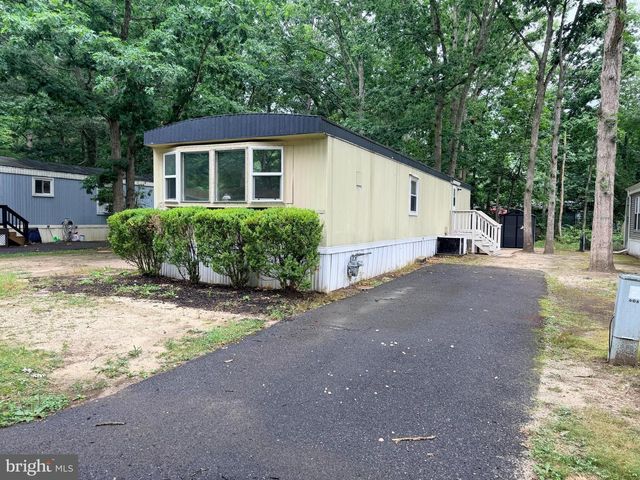 10 ASHWOOD DR, Pittsgrove, NJ 08318