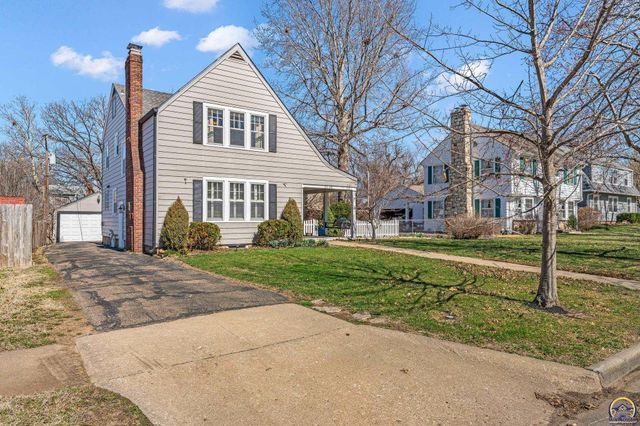 2716 SW 13th ST, Topeka, KS 66604