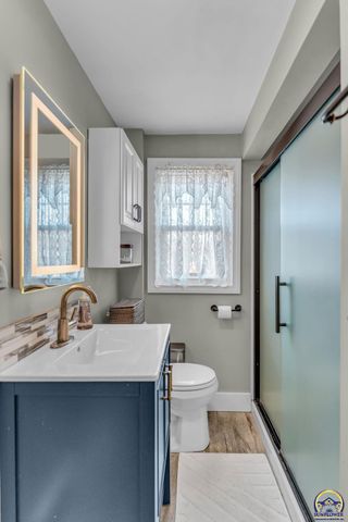 2716 SW 13th ST, Topeka, KS 66604