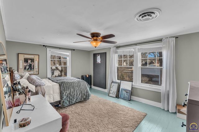 2716 SW 13th ST, Topeka, KS 66604