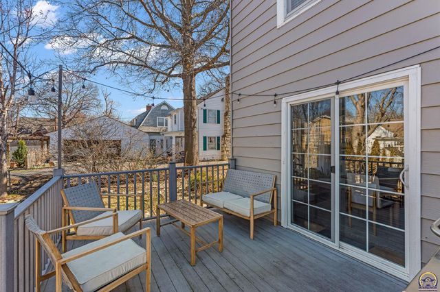 2716 SW 13th ST, Topeka, KS 66604