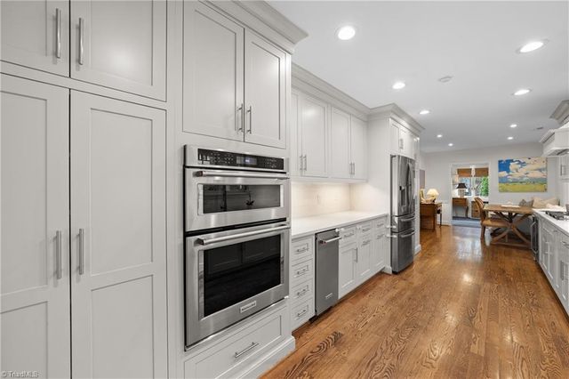 1065 Englewood Drive, Winston-salem, NC 27106