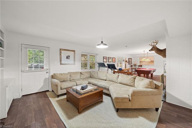 1065 Englewood Drive, Winston-salem, NC 27106