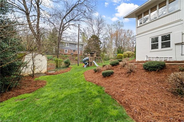 1065 Englewood Drive, Winston-salem, NC 27106