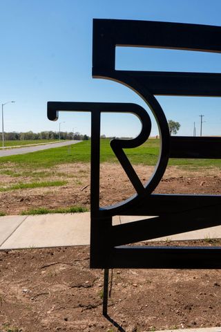 1795 S Pinecone Path, Springfield, MO 65809