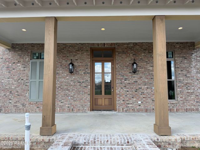 106 Sea Island Lane, Youngsville, LA 70592