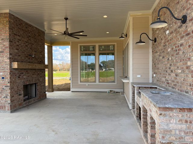 106 Sea Island Lane, Youngsville, LA 70592