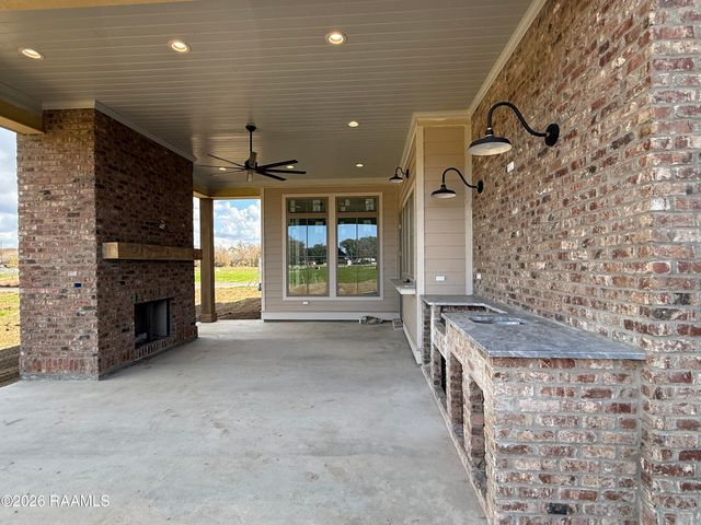 106 Sea Island Lane, Youngsville, LA 70592