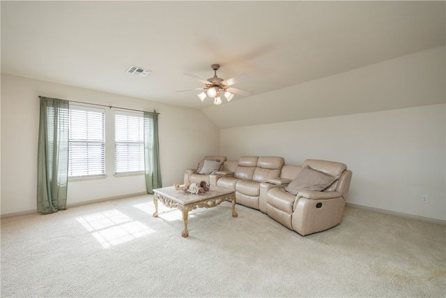 6152 Saint Denis St, Corpus Christi, TX 78414