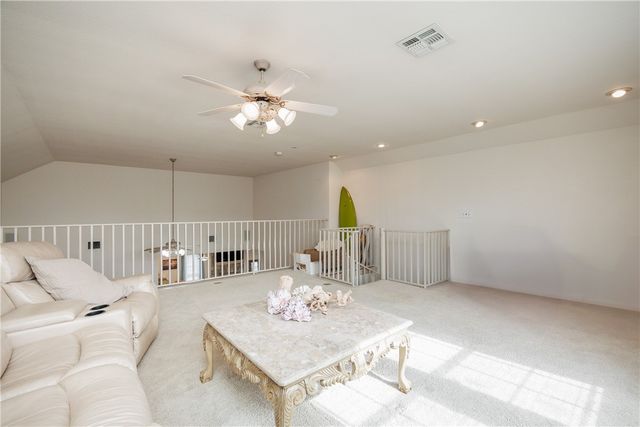 6152 Saint Denis St, Corpus Christi, TX 78414