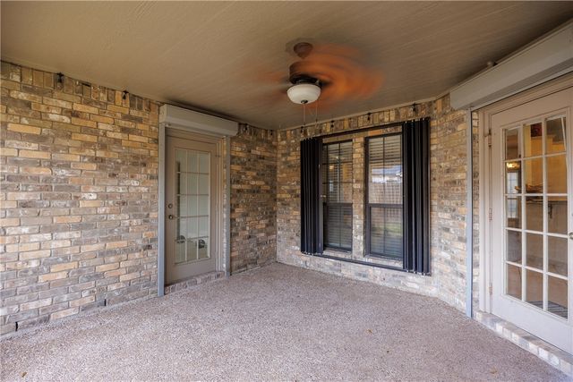 6152 Saint Denis St, Corpus Christi, TX 78414