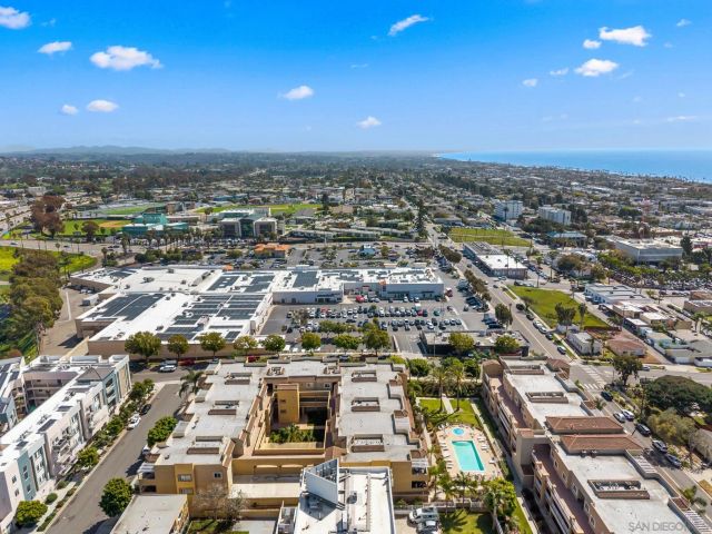 1100 Civic Center Dr C25, Oceanside, CA 92054