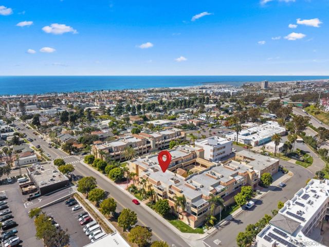 1100 Civic Center Dr C25, Oceanside, CA 92054