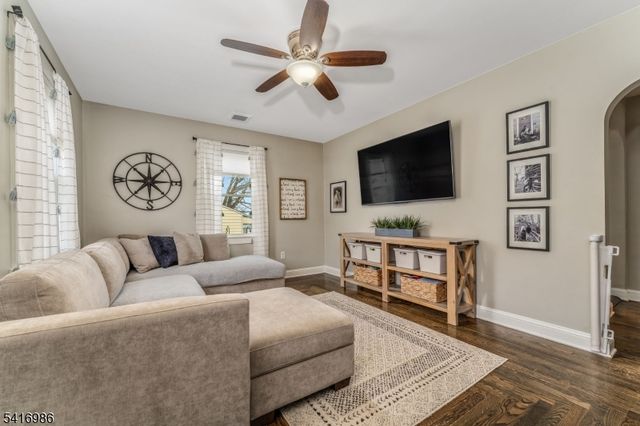 816 North Blvd, Alpha Boro, NJ 08865