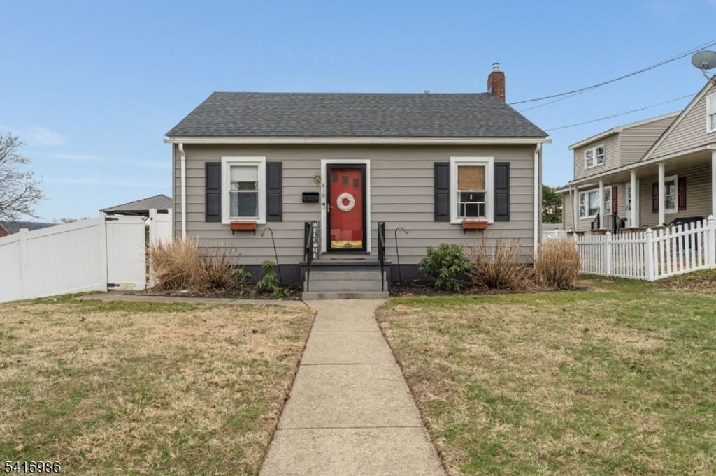 816 North Blvd, Alpha Boro, NJ 08865