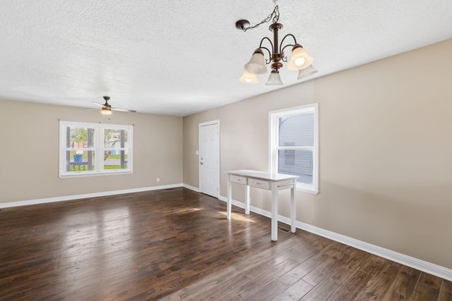 503 Flegal Avenue, Rossville, GA 30741