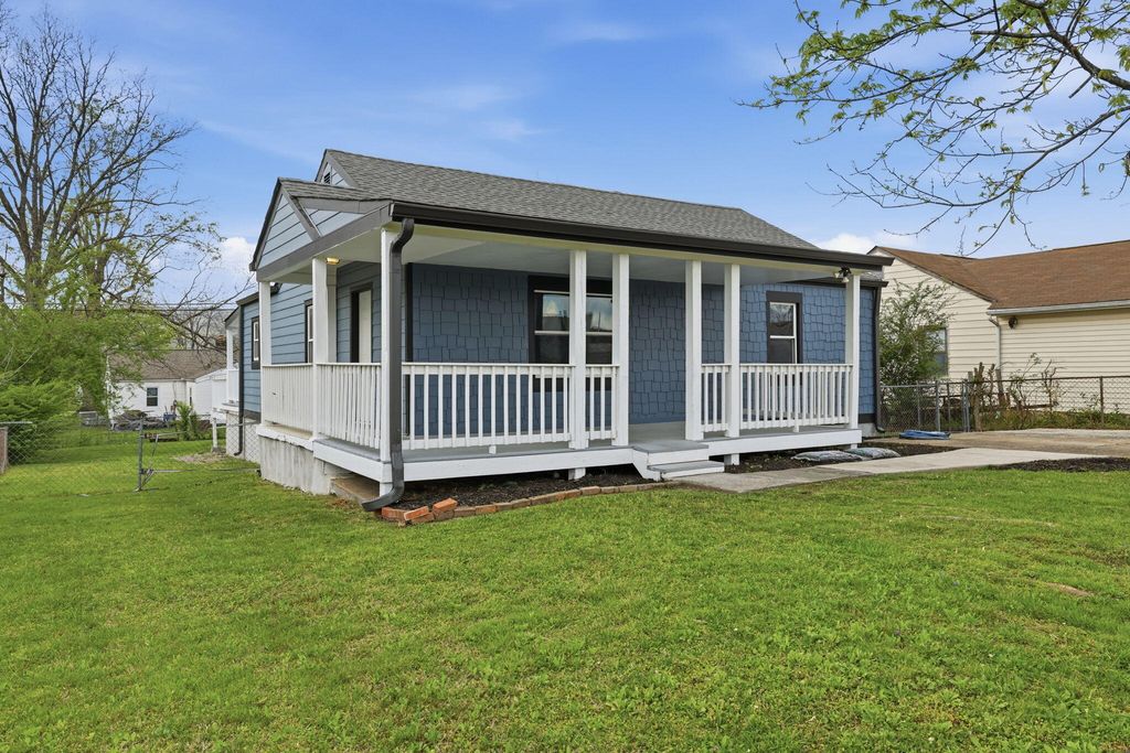 503 Flegal Avenue, Rossville, GA 30741