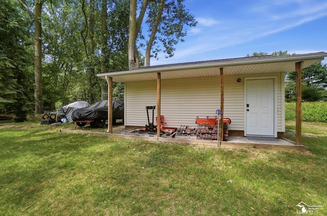 4021 Section Road, Bedford Twp, MI 48144