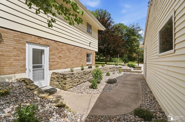 4021 Section Road, Bedford Twp, MI 48144