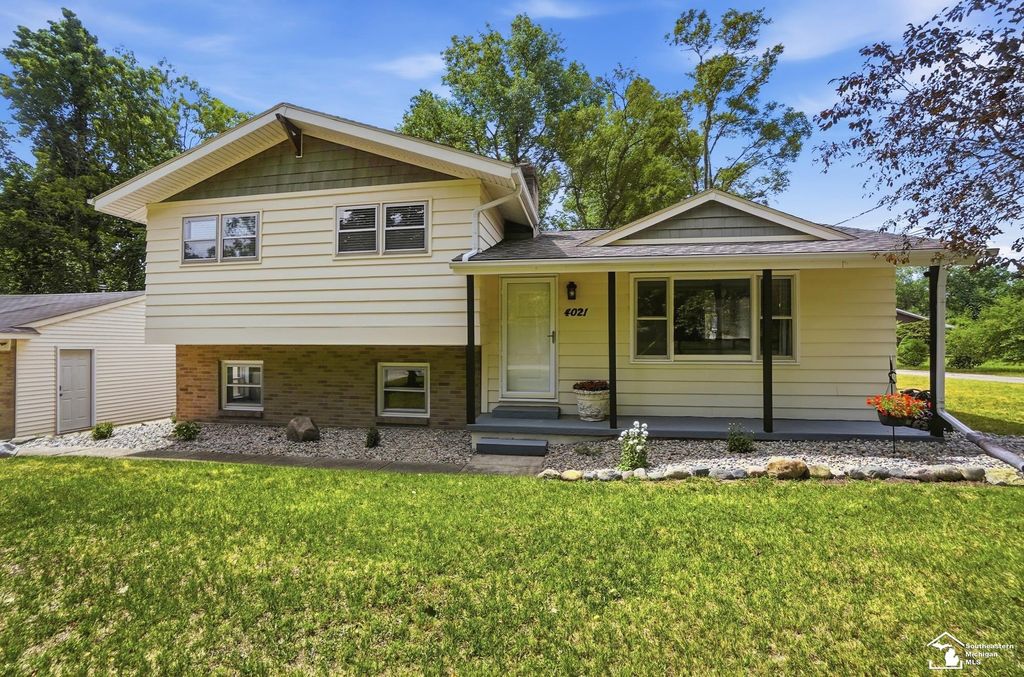 4021 Section Road, Bedford Twp, MI 48144
