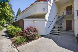 5015 Valley Crest Dr #121 121, Concord, CA 94521