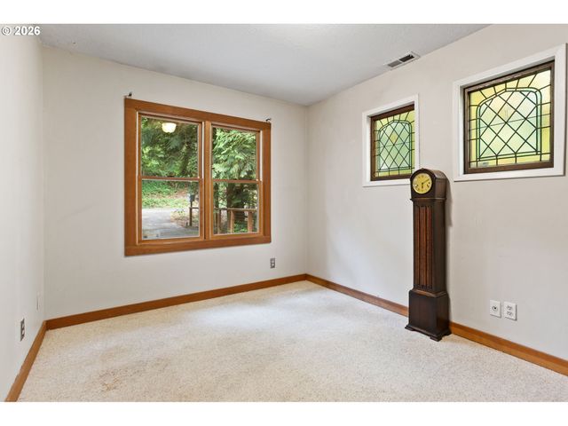 4068 Sw HEWETT Blvd, Portland, OR 97221