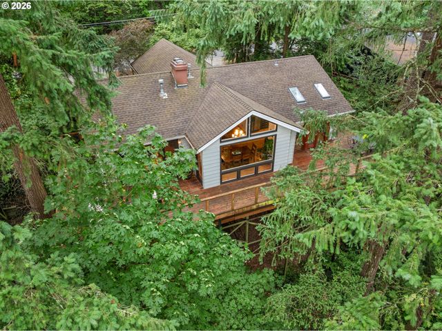 4068 Sw HEWETT Blvd, Portland, OR 97221